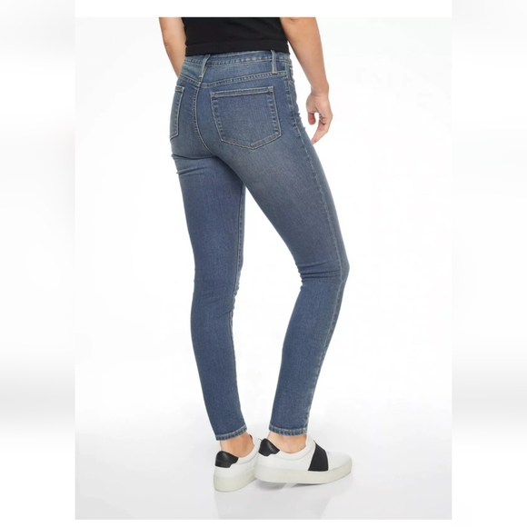 NWT Athleta Sculptek™ Skinny Jean Azure Wash Sz 6 - Picture 2 of 11